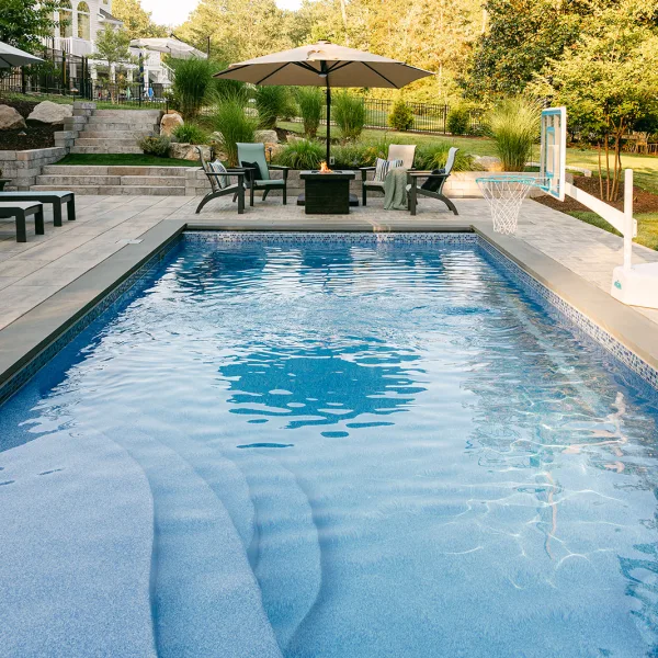 fiberglass swimming pool