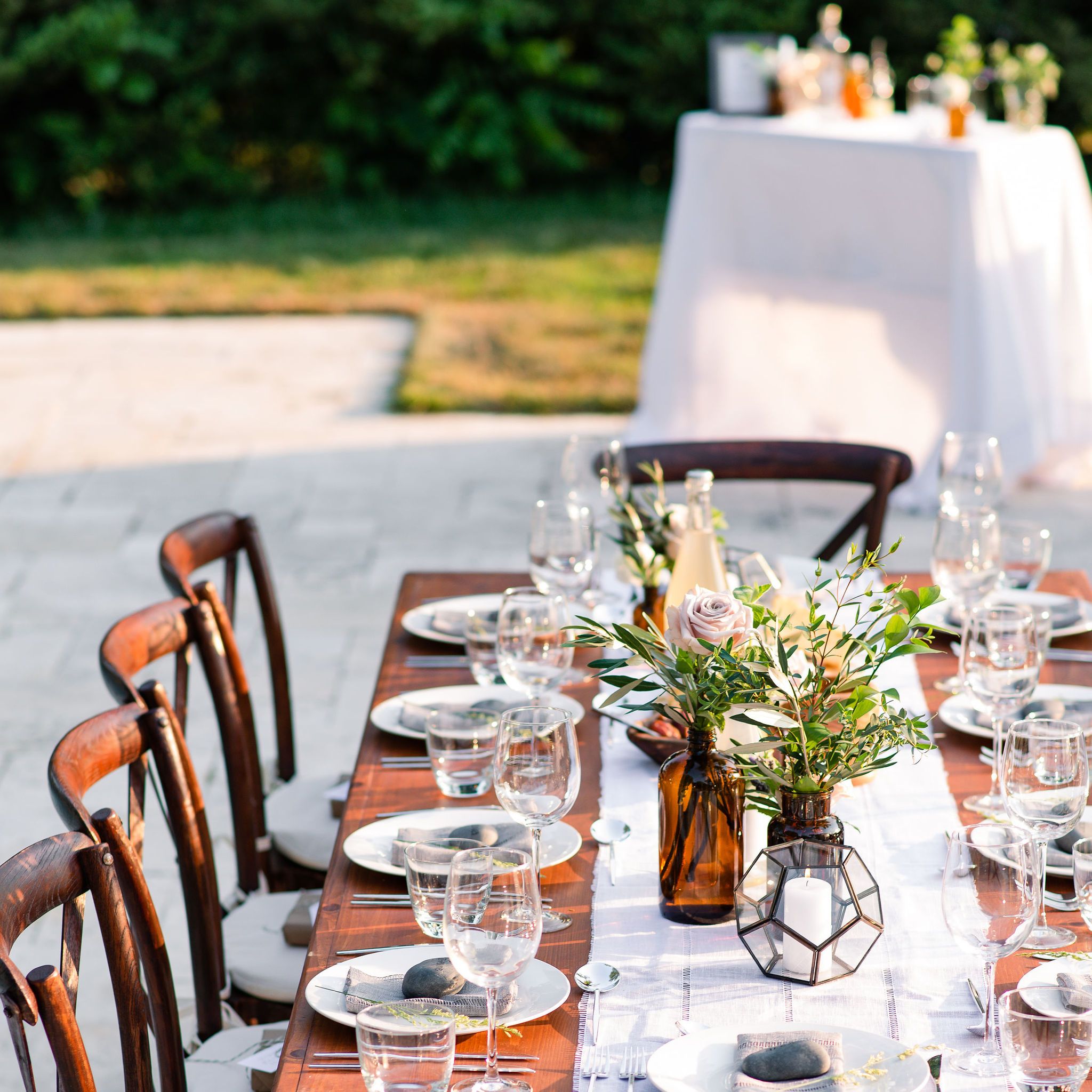 elegant outdoor dining