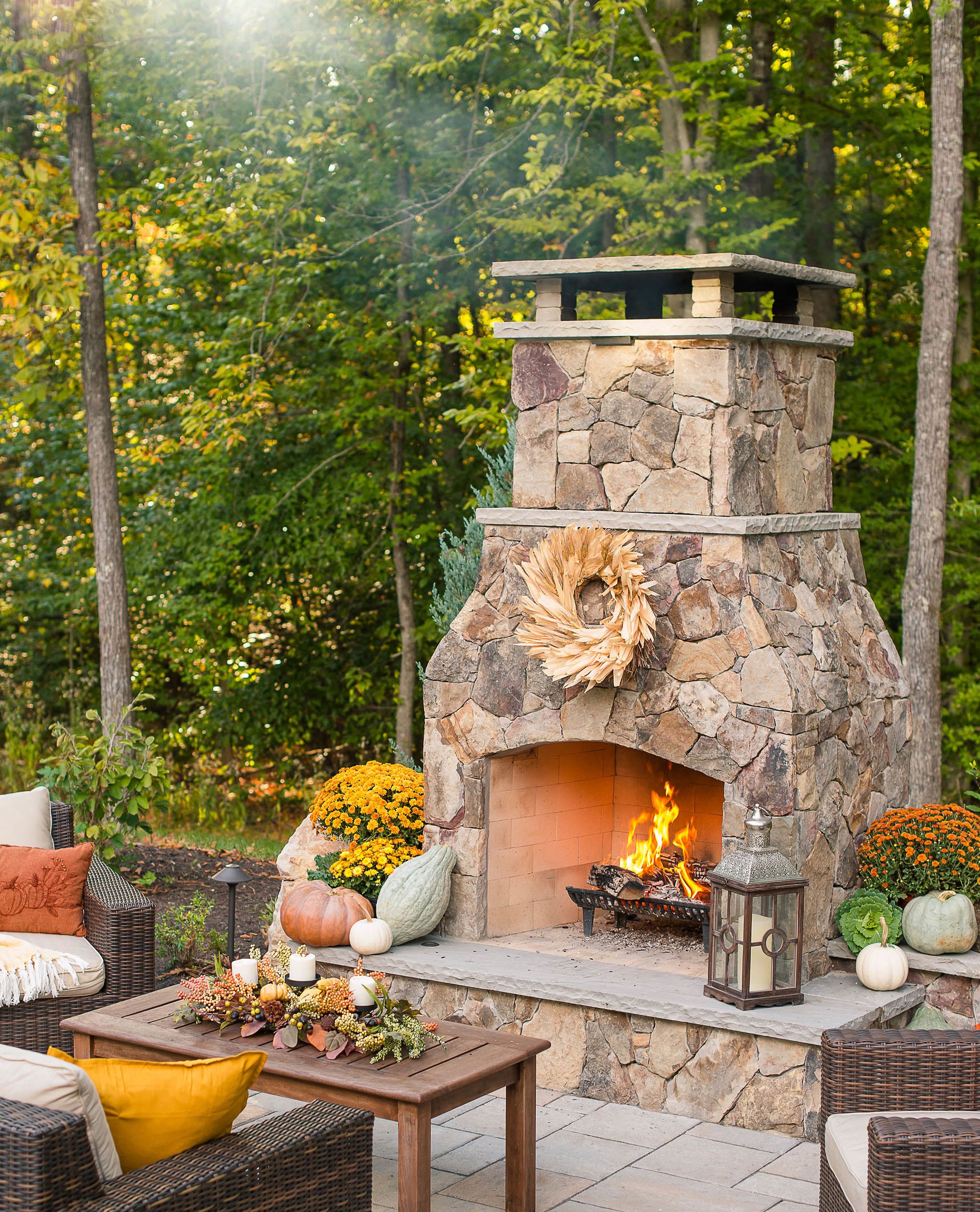 <div>Fireplace Features</div>